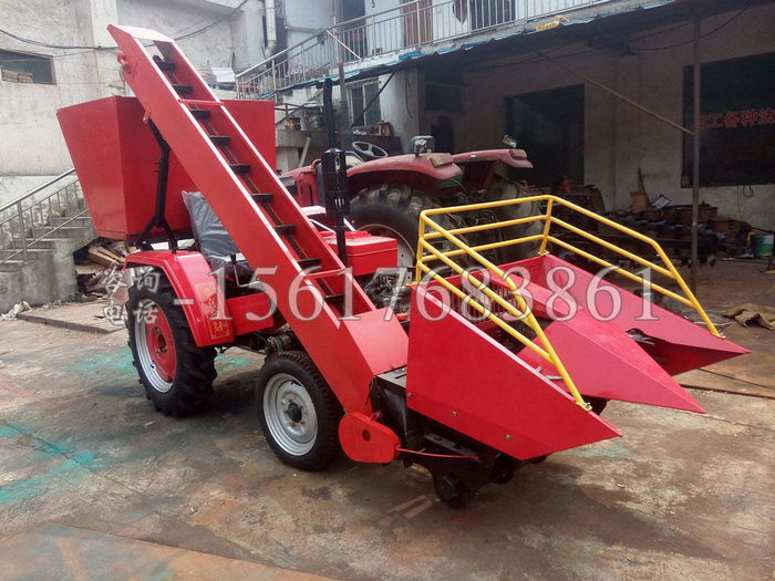 新型小型玉米收割機(jī)